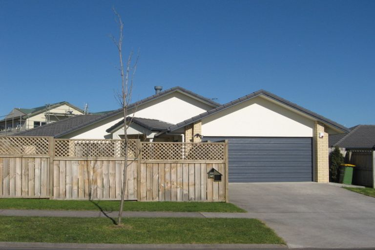 Photo of property in 43 Milson Drive, Papakura, 2110
