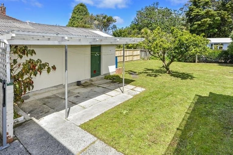 Photo of property in 214 Onewa Road, Birkenhead, Auckland, 0626