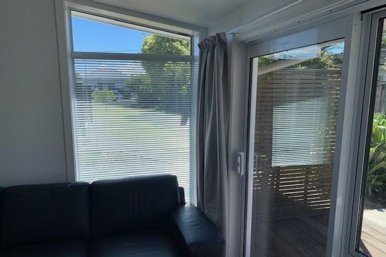 Photo of property in 594 Barbadoes Street, Edgeware, Christchurch, 8013