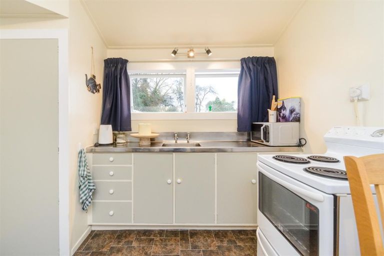 Photo of property in 37 Station Road, Marton, 4710