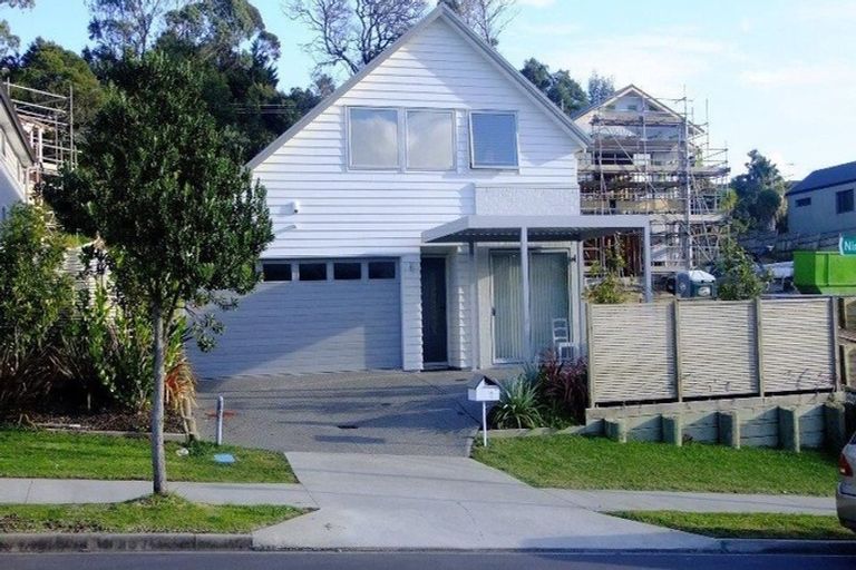 Photo of property in 13 Nimstedt Avenue, Oteha, Auckland, 0632