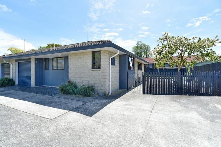 Photo of property in 2/3 Flaxwood Lane, Waltham, Christchurch, 8023