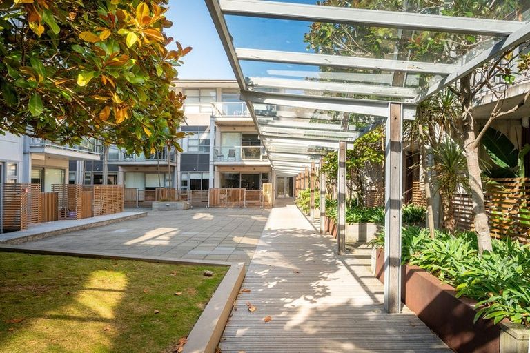 Photo of property in Revolucion Apartments, 404/28s Torrens Terrace, Mount Cook, Wellington, 6011