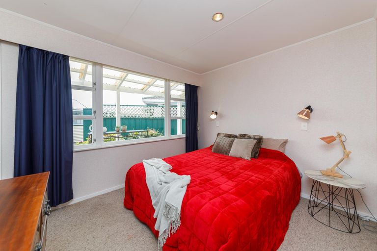 Photo of property in 14 Hartley Place, Awapuni, Palmerston North, 4412