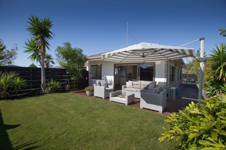 Photo of property in 37 Hawea Street, Mount Maunganui, 3116