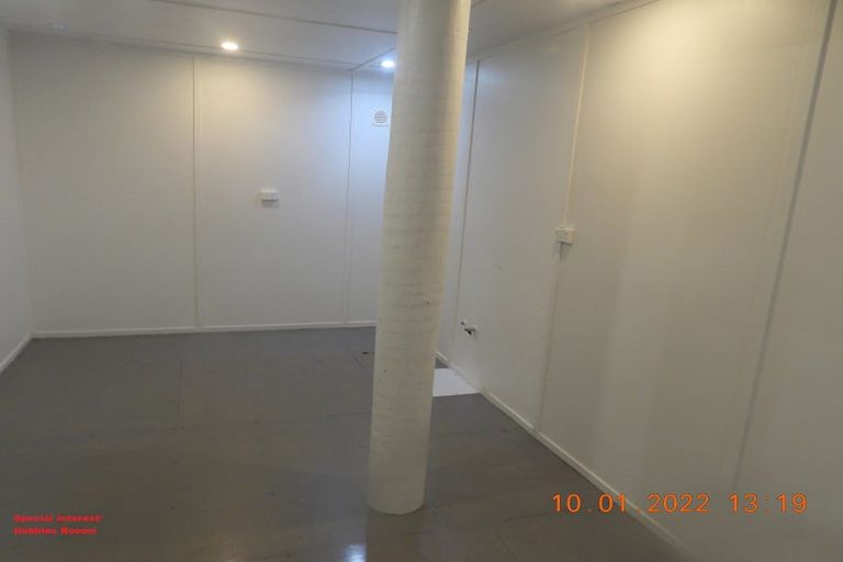 Photo of property in 6 David Beattie Place, Chatswood, Auckland, 0626