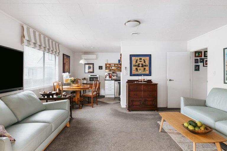 Photo of property in 8 Kaimai Place, Hairini, Tauranga, 3112