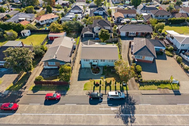 Photo of property in 65 Ridge Road, Howick, Auckland, 2014