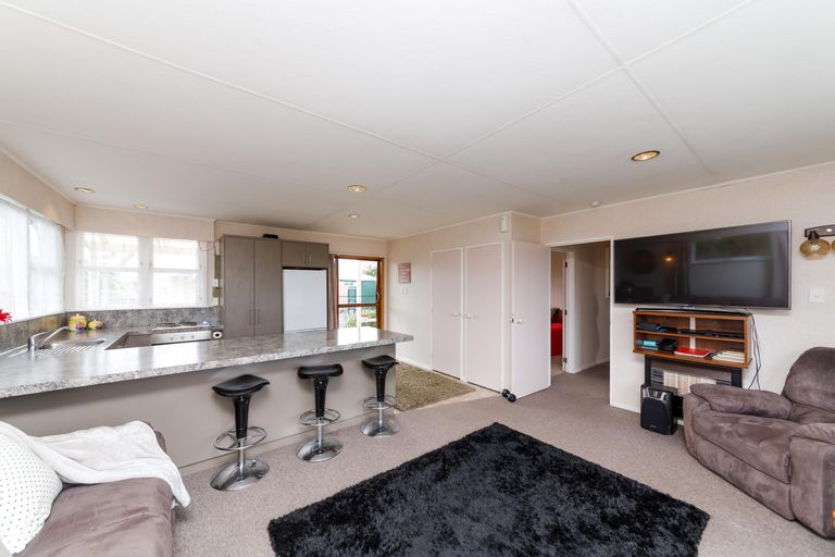 Photo of property in 14 Hartley Place, Awapuni, Palmerston North, 4412