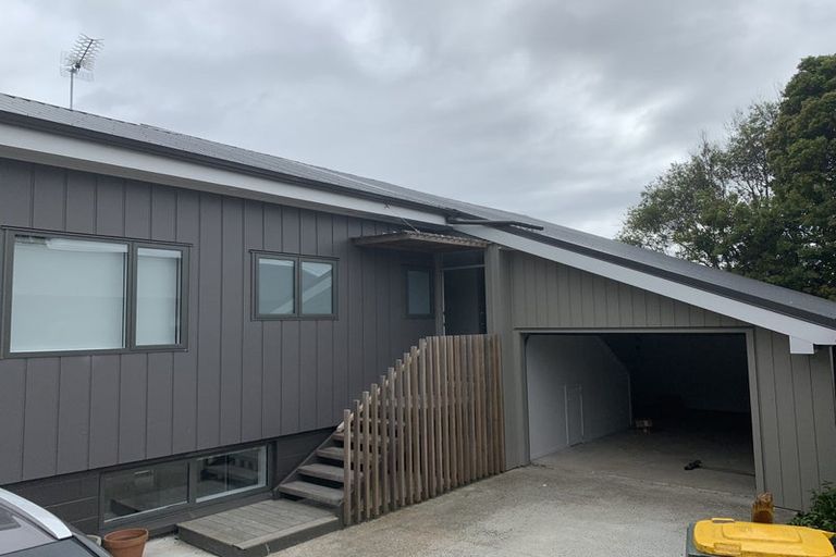 Photo of property in 19 Maude Street, Riverhead, 0820