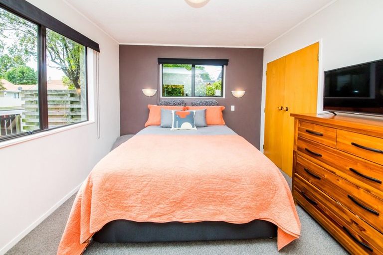 Photo of property in 1/625 Frederick Street, Mahora, Hastings, 4120