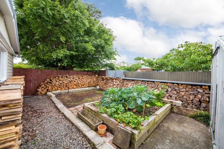 Photo of property in 18 Rongopai Street, Palmerston North, 4414