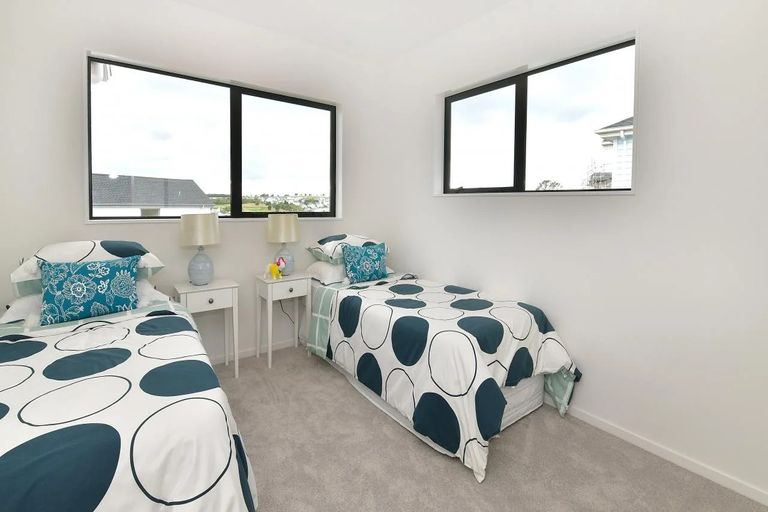Photo of property in 46 Resolution Drive, Gulf Harbour, Whangaparaoa, 0930