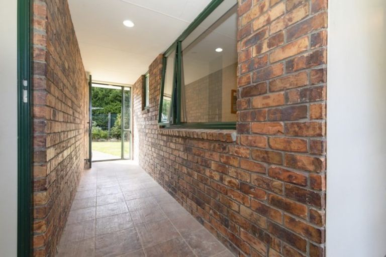 Photo of property in 77 Lindens Road, Mount Pleasant, Blenheim, 7273