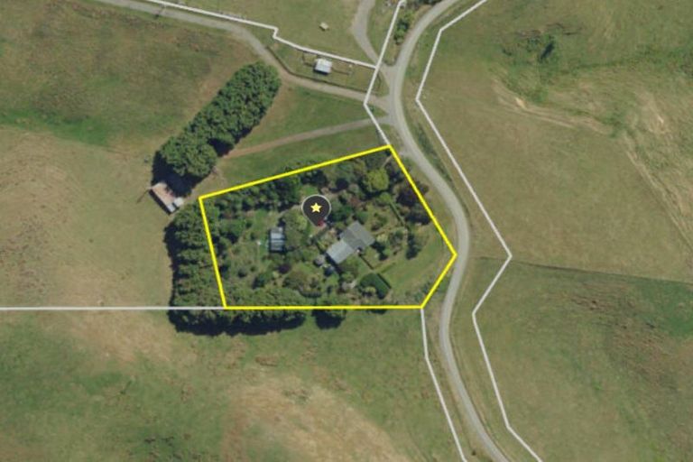 Photo of property in 135 Zigzag Road, Pohangina, Feilding, 4775