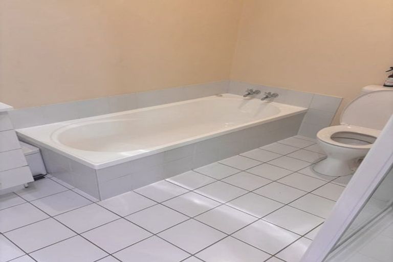 Photo of property in 2/1 Cross Street, Phillipstown, Christchurch, 8011