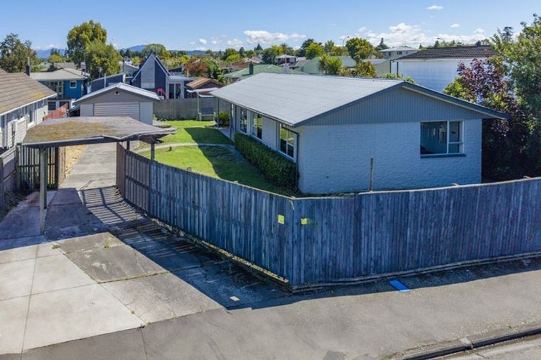 Photo of property in 4 Coates Place, Rangiora, 7400