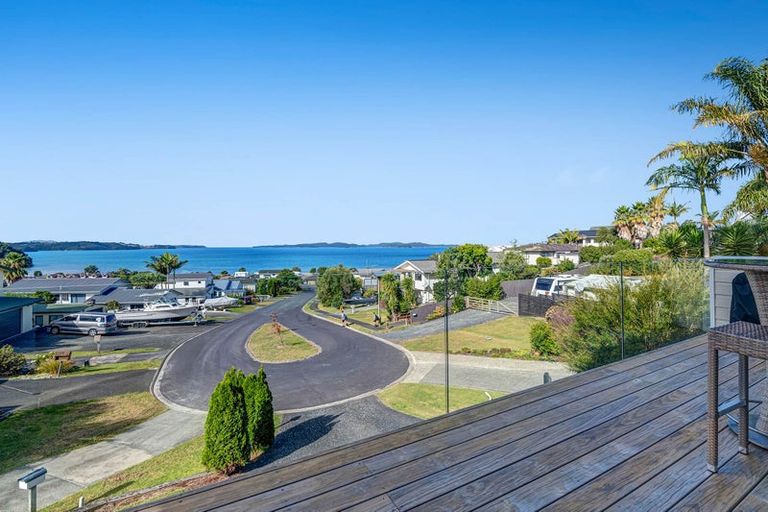 Photo of property in 39 Merehai Place, Snells Beach, 0920