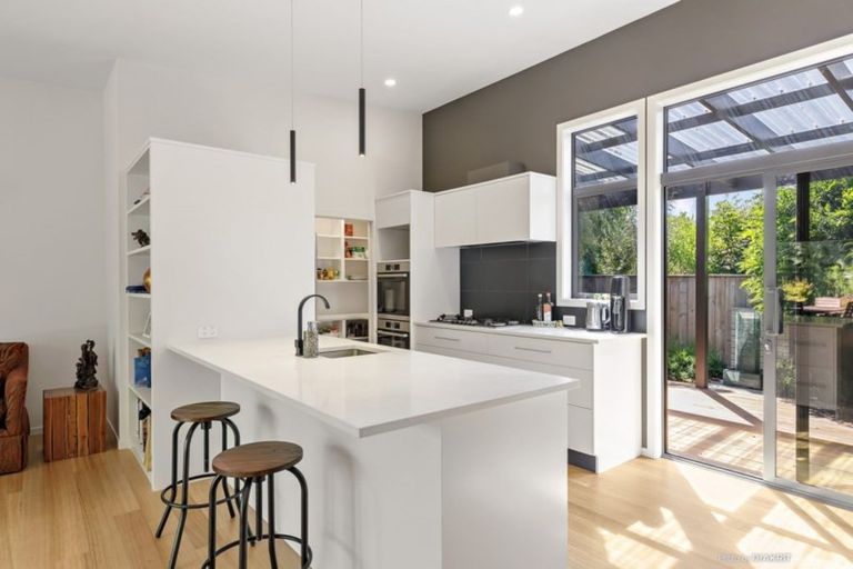 Photo of property in 11a Reading Street, Greytown, 5712