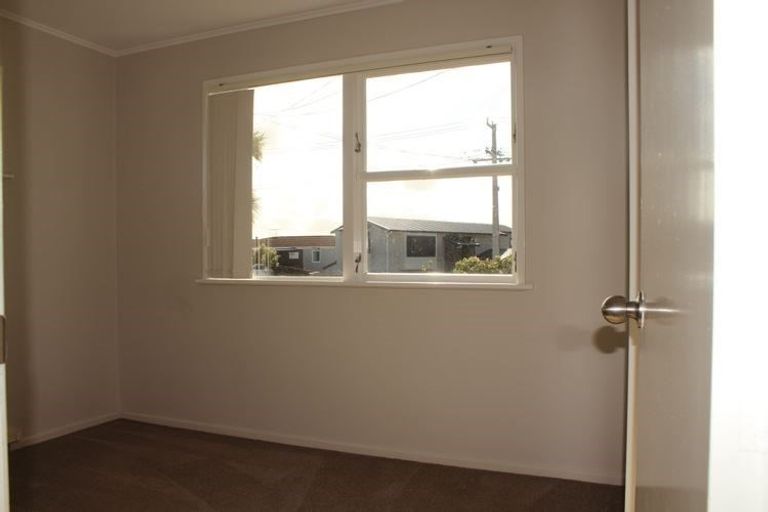 Photo of property in 123 Sandspit Road, Shelly Park, Auckland, 2014