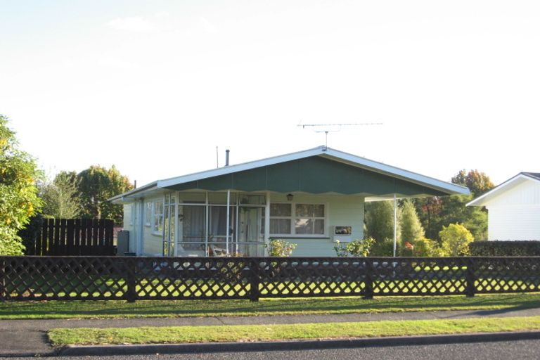 Photo of property in 43 Weka Place, Tokoroa, 3420