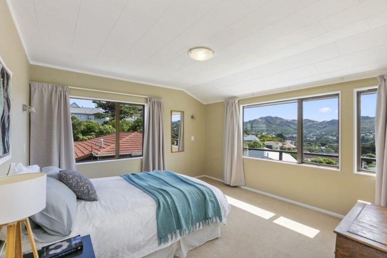 Photo of property in 7 Te Kainga Way, Khandallah, Wellington, 6035