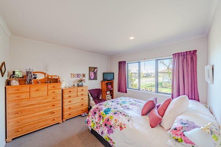 Photo of property in 23 Belgrove Drive, Waipukurau, 4200