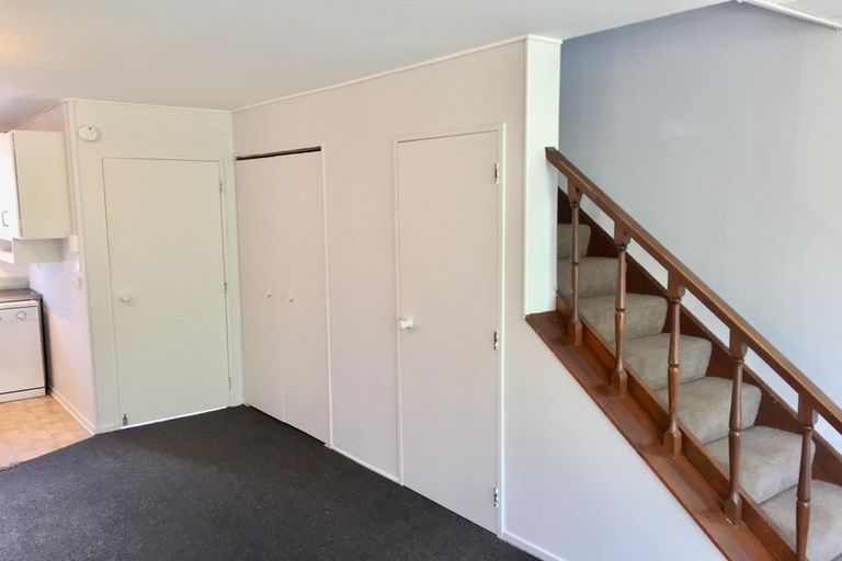 Photo of property in 4/31 Mana Avenue, Titahi Bay, Porirua, 5022