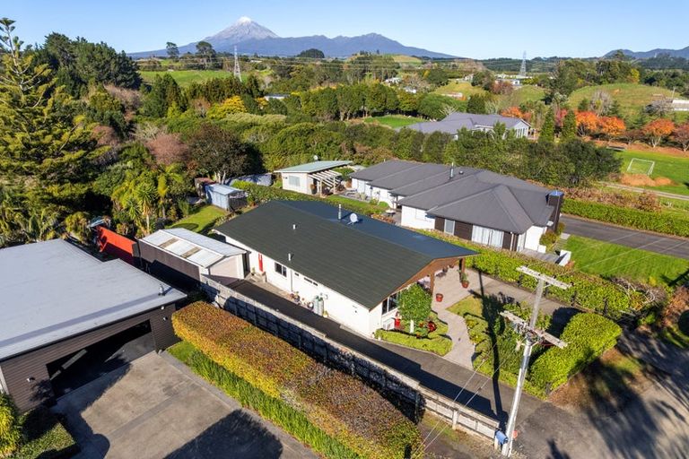 Photo of property in 20 Patterson Road, Hurworth, New Plymouth, 4371