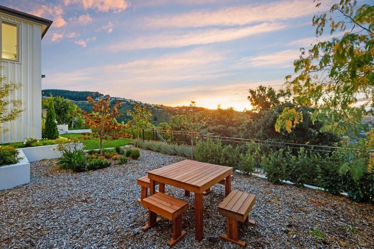 Photo of property in 4 Yelverton Place, Huntsbury, Christchurch, 8022