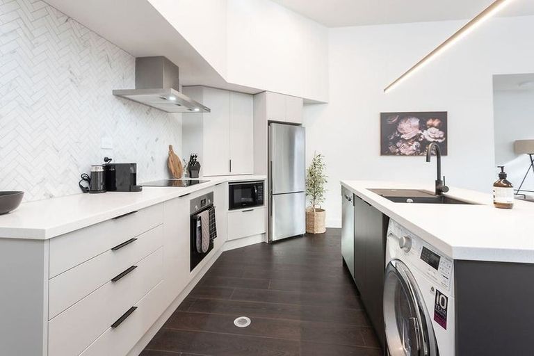 Photo of property in 1/7 Beverley Street, St Albans, Christchurch, 8014