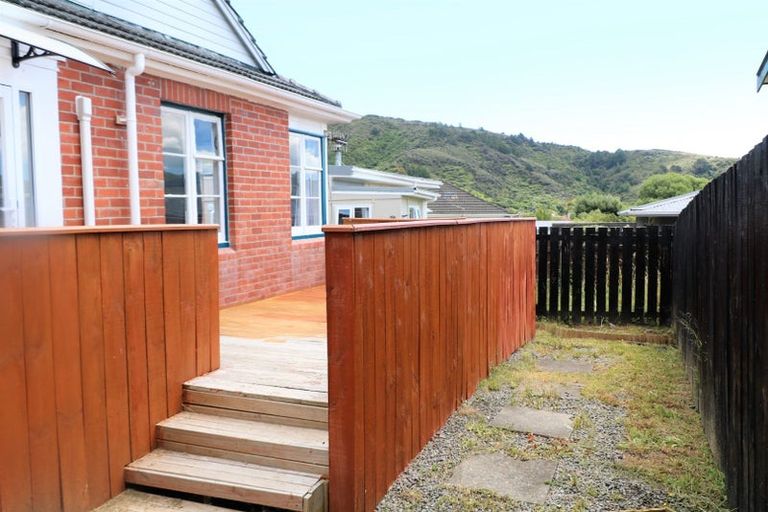 Photo of property in 5 Buller Grove, Naenae, Lower Hutt, 5011