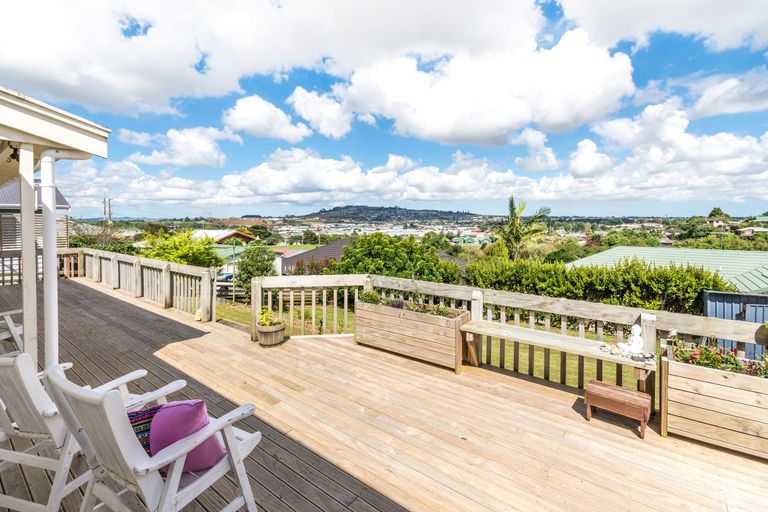 Photo of property in 6 Ngahere Road, Pukekohe, 2120