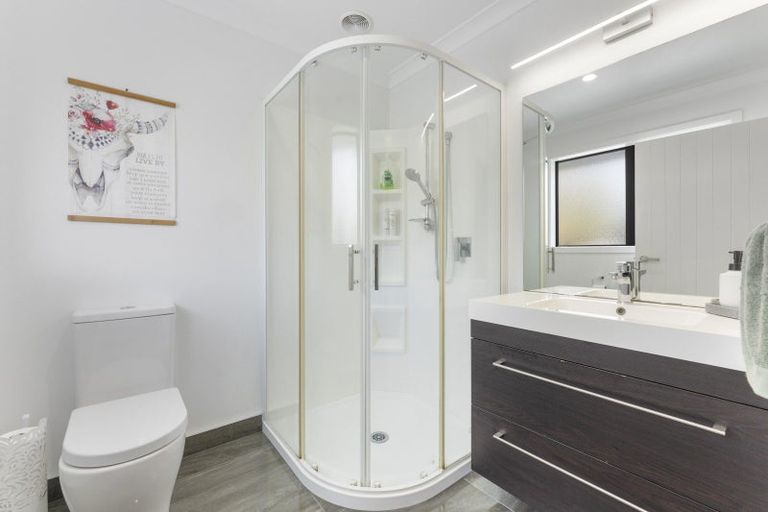 Photo of property in 12 Peckham Lane, Ashhurst, 4810