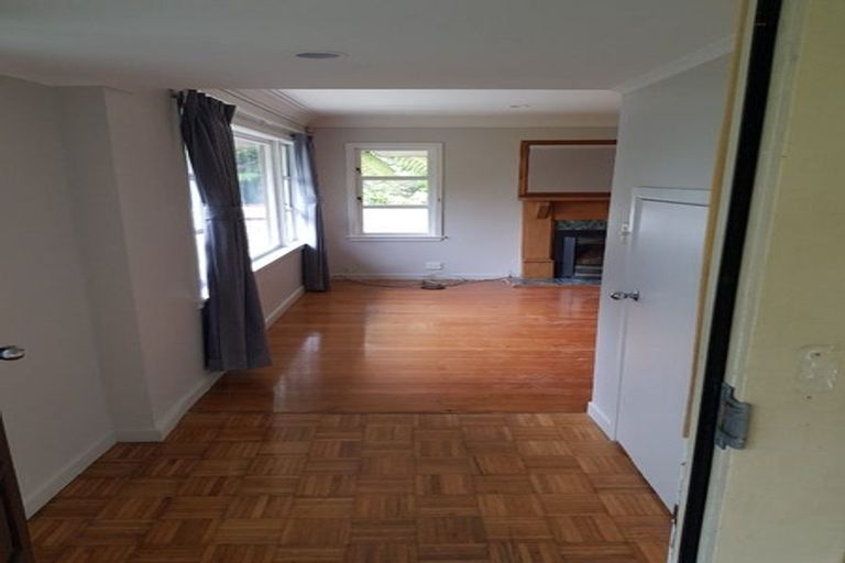 Photo of property in 39 Bayview Road, Browns Bay, Auckland, 0630