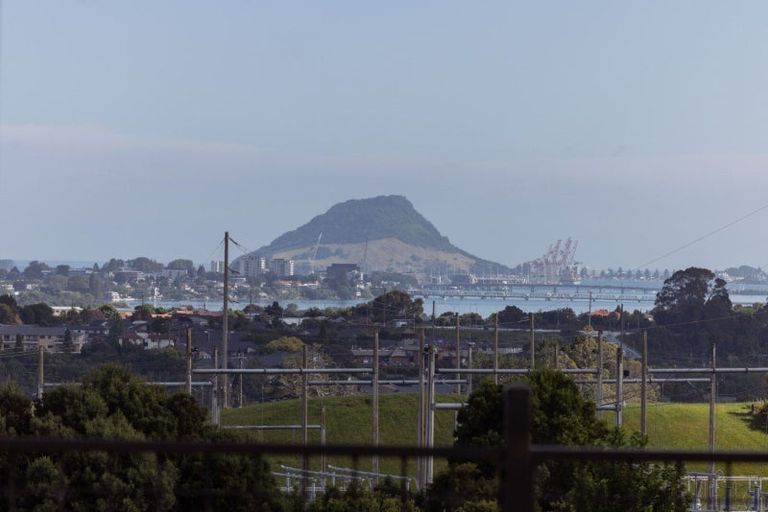 Photo of property in 6 Penny Place, Welcome Bay, Tauranga, 3175