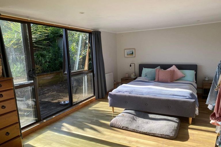 Photo of property in 12 Amorino Drive, Red Beach, 0932