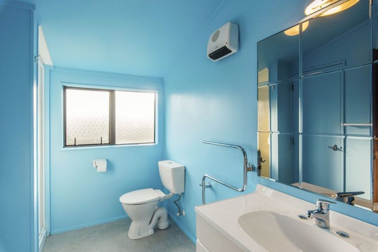 Photo of property in 63 Paetawa Road, Peka Peka, Waikanae, 5391