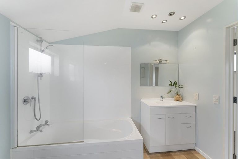 Photo of property in 9 Ludlow Place, Parklands, Christchurch, 8083