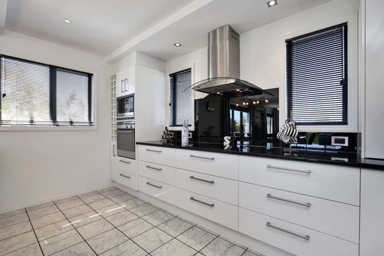 Photo of property in 2 Ludlow Drive, Huntingdon, Ashburton, 7774