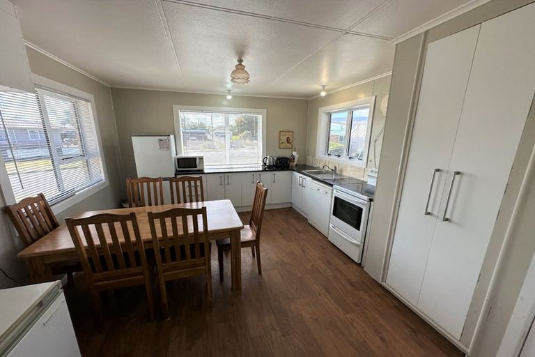 Photo of property in 15 Puriri Place, Tokoroa, 3420