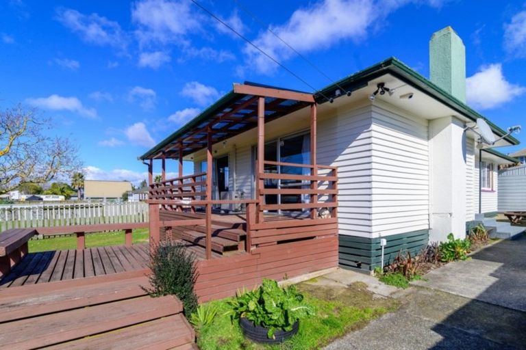 Photo of property in 24 Bellingham Crescent, Fordlands, Rotorua, 3015
