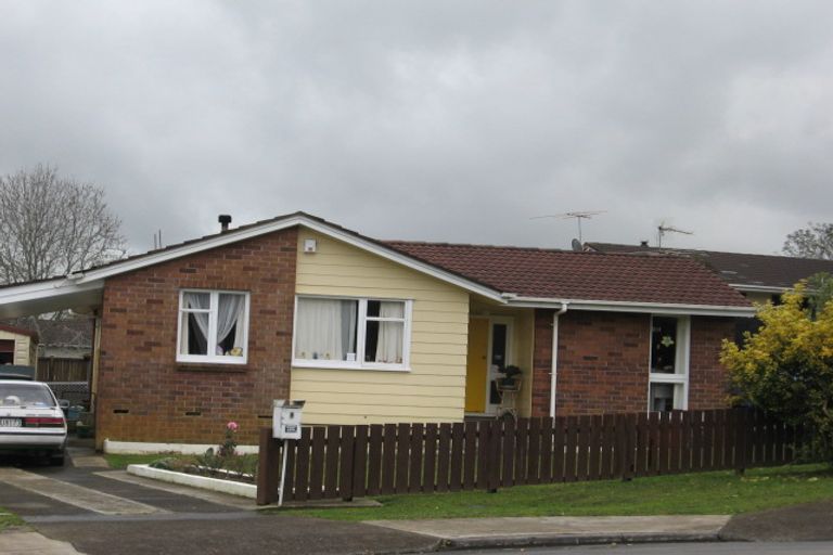 Photo of property in 6 Sheralee Place, Red Hill, Papakura, 2110