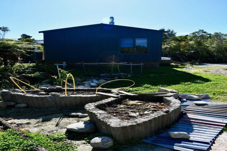 Photo of property in 64 Eco Place, Little Wanganui, Karamea, 7893