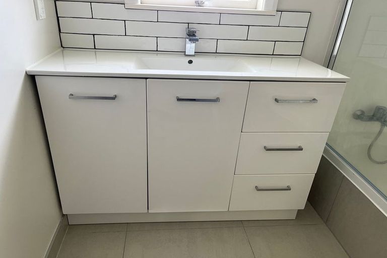 Photo of property in 23 Kaipara Portage Road, Riverhead, 0820