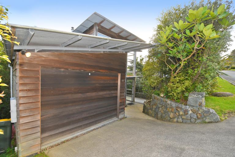 Photo of property in 20 Grand View Road, Leigh, 0985