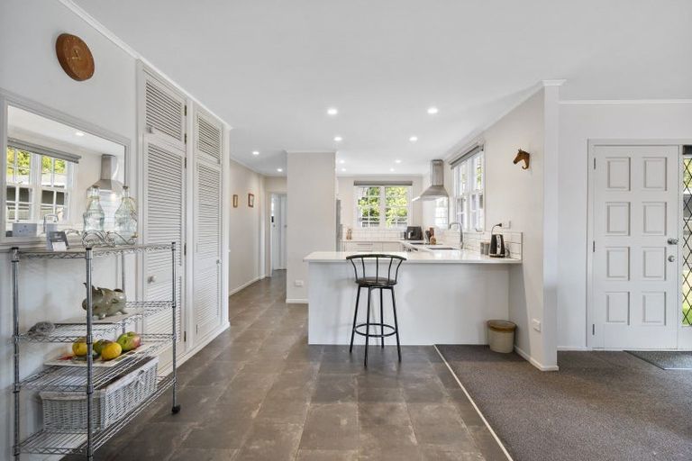 Photo of property in 273 Parewanui Road, Bulls, 4894