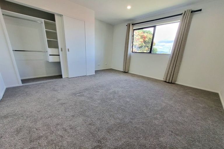 Photo of property in 3/25 Vodanovich Road, Te Atatu South, Auckland, 0610