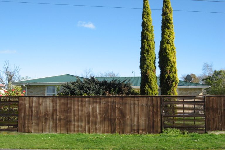 Photo of property in 4 Oxford Street, Marton, 4710