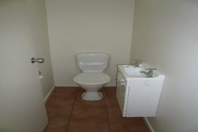 Photo of property in 32a Nalanda Crescent, Broadmeadows, Wellington, 6035